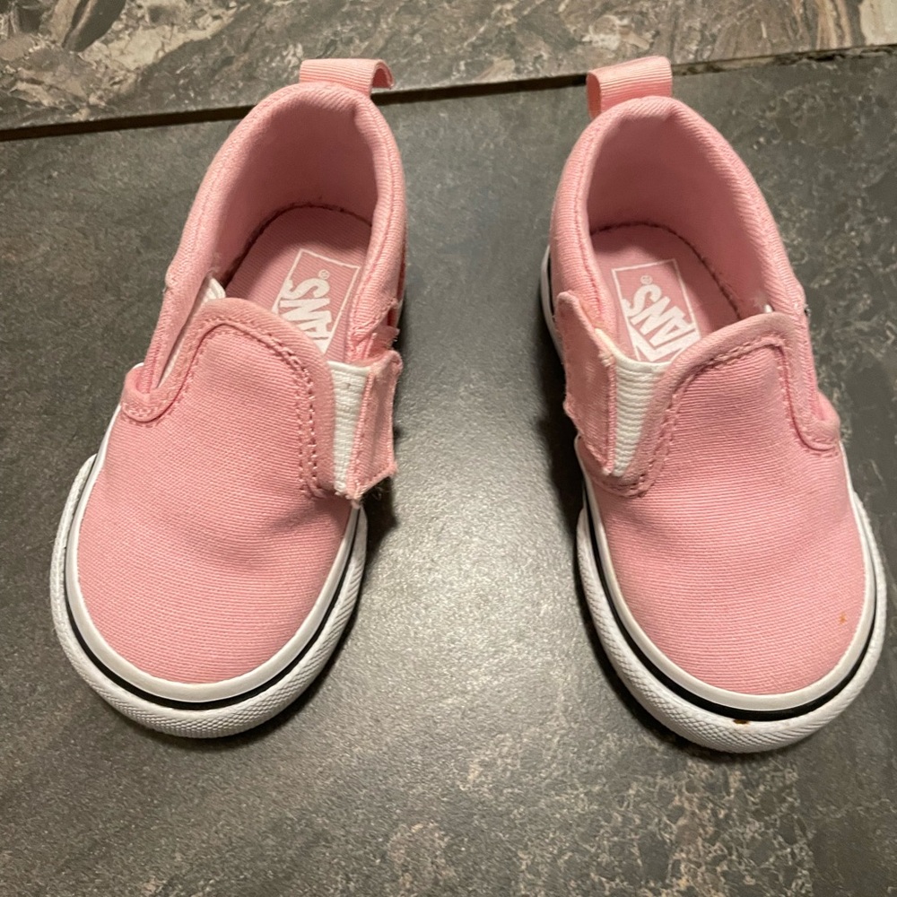 Vans toddler/baby Pink Canvas Slip-On Sneakers 3.5